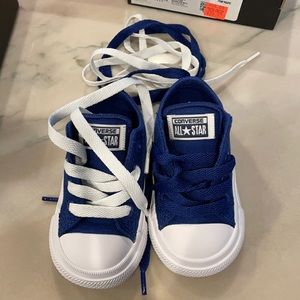 Converse Chuck Taylor All Star II, size 4